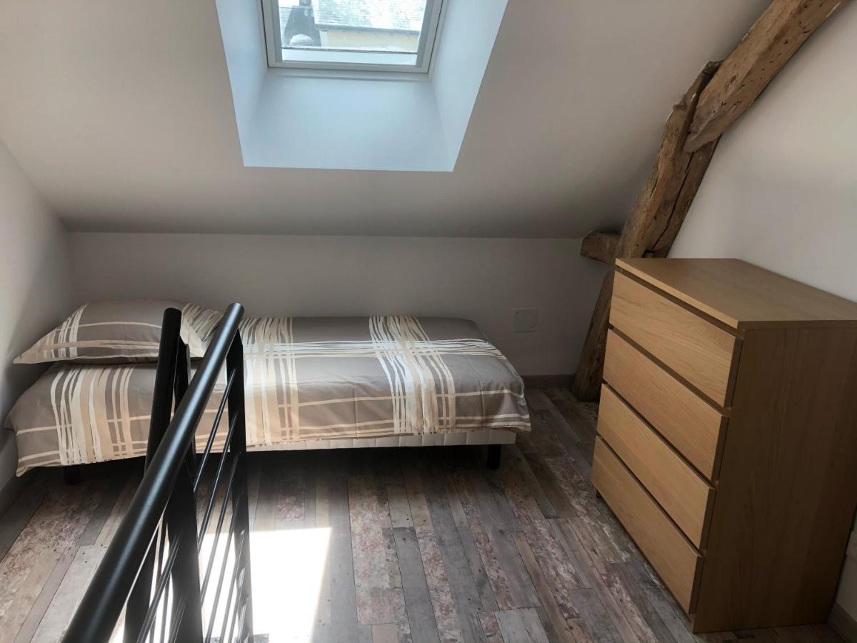 Gîte au calme entièrement rénové Coussay-les-Bois Extérieur photo